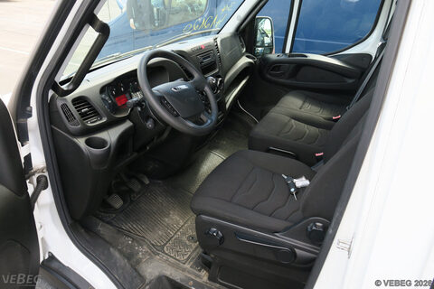Iveco Daily 33 S 130 — Bild 6