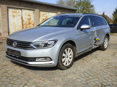 VW Passat Variant — Bild 1