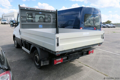 Iveco Daily 33 S 130 — Bild 3
